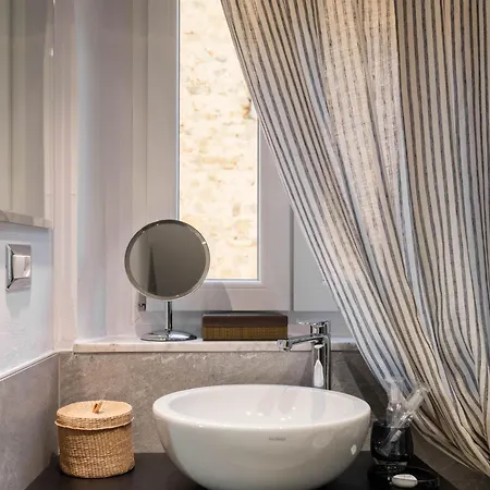 Residenza Farinati - Alto Bed & Breakfast 4*