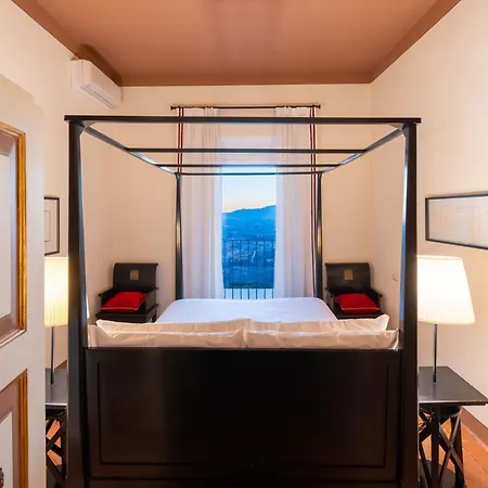 Bed & Breakfast Residenza Farinati - Alto 4*