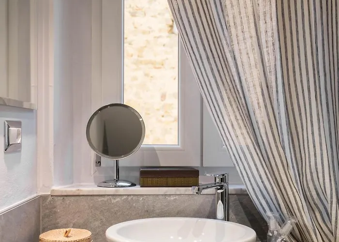 Residenza Farinati - Alto Bed & Breakfast 4*