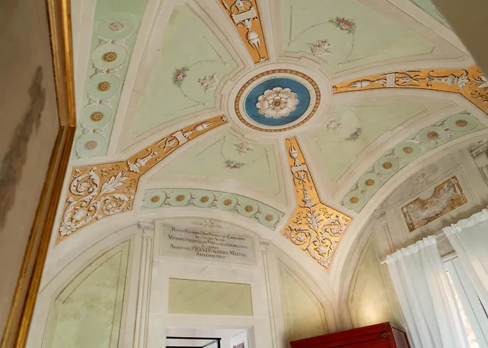 Bed & Breakfast Residenza Farinati - Alto 4*