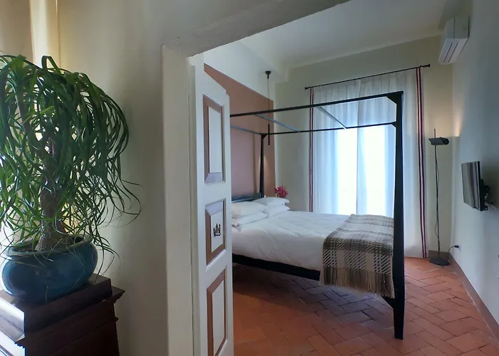 Bed & Breakfast Residenza Farinati - Alto 4*