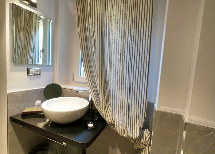 Bed & Breakfast Residenza Farinati - Alto 4*