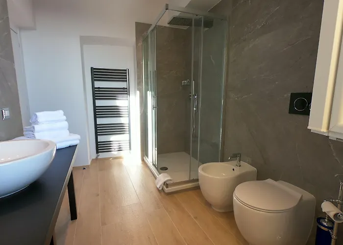 Bed & Breakfast Residenza Farinati - Alto 4*